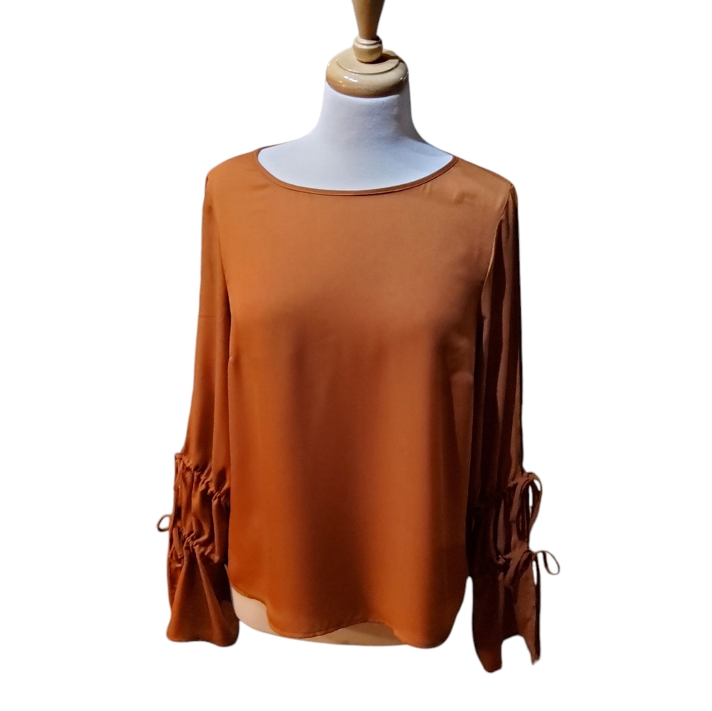 Forever 21 Blouse With Open Sleeves And 2 Adjustable Ties